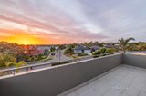 https://images.listonce.com.au/custom/160x/listings/86-summerfield-drive-mornington-vic-3931/674/01602674_img_12.jpg?Hn0-FDhjDR8