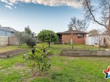 https://images.listonce.com.au/custom/160x/listings/86-taylor-road-mooroolbark-vic-3138/281/01526281_img_13.jpg?0_GH2cvGcz0