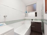 https://images.listonce.com.au/custom/160x/listings/861-ormond-road-elwood-vic-3184/956/01794956_img_04.jpg?RlweWU-L298