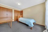 https://images.listonce.com.au/custom/160x/listings/868-osborne-avenue-north-geelong-vic-3215/822/01698822_img_05.jpg?pBs0VWM45IM