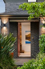 https://images.listonce.com.au/custom/160x/listings/86a-pitt-street-eltham-vic-3095/487/01990487_img_18.jpg?57qIqcVPooM