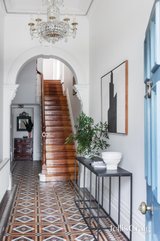 https://images.listonce.com.au/custom/160x/listings/86w-toorak-road-south-yarra-vic-3141/611/01741611_img_04.jpg?5ryWOWXCd4o