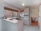 https://images.listonce.com.au/custom/160x/listings/87-campaspe-drive-croydon-hills-vic-3136/398/01525398_img_05.jpg?GN12TR8B46A