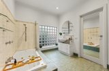 https://images.listonce.com.au/custom/160x/listings/87-warrigal-road-surrey-hills-vic-3127/642/01821642_img_07.jpg?lSdKZZzo7Ps
