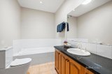 https://images.listonce.com.au/custom/160x/listings/88-barkly-street-mornington-vic-3931/564/01625564_img_09.jpg?aMc4X1DPEHY