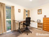 https://images.listonce.com.au/custom/160x/listings/88-cambridge-road-kilsyth-vic-3137/956/01524956_img_07.jpg?ksMjF-7Icxw