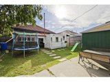 https://images.listonce.com.au/custom/160x/listings/88-challis-street-newport-vic-3015/660/01202660_img_09.jpg?G8NOSqbiMW4