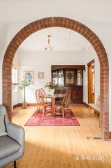 https://images.listonce.com.au/custom/160x/listings/88-fyffe-street-thornbury-vic-3071/318/01990318_img_05.jpg?CCNebY7RiLU