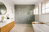 https://images.listonce.com.au/custom/160x/listings/88-fyffe-street-thornbury-vic-3071/318/01990318_img_12.jpg?x4-3UeT0h5M