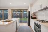 https://images.listonce.com.au/custom/160x/listings/88-kauri-court-croydon-vic-3136/120/01988120_img_06.jpg?vv5kAZqmk4E