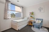 https://images.listonce.com.au/custom/160x/listings/88-kauri-court-croydon-vic-3136/120/01988120_img_09.jpg?VBhuPxPrJbY