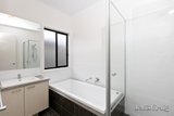 https://images.listonce.com.au/custom/160x/listings/88-messenger-parade-lucas-vic-3350/832/01782832_img_06.jpg?xzJLIqozq0Q