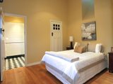 https://images.listonce.com.au/custom/160x/listings/88-mitford-street-elwood-vic-3184/328/01793328_img_05.jpg?iibuFTy0qao