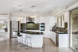 https://images.listonce.com.au/custom/160x/listings/88-river-avenue-plenty-vic-3090/549/01969549_img_07.jpg?ZIjEbAaPvJg