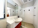 https://images.listonce.com.au/custom/160x/listings/889-ormond-road-elwood-vic-3184/653/01793653_img_04.jpg?v0yYkXlpM94