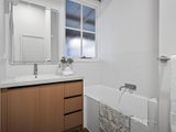 https://images.listonce.com.au/custom/160x/listings/89-brackenbury-street-warrandyte-vic-3113/898/01718898_img_10.jpg?RHAangM4W9A