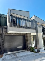 https://images.listonce.com.au/custom/160x/listings/89-citrus-court-doncaster-vic-3108/466/01831466_img_01.jpg?RHKNzVEqRGg