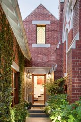 https://images.listonce.com.au/custom/160x/listings/89-lowther-street-alphington-vic-3078/044/01600044_img_03.jpg?3ADcMxbv8LU