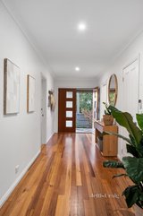 https://images.listonce.com.au/custom/160x/listings/89-pakenham-street-blackburn-vic-3130/739/01647739_img_03.jpg?eh6v7rhZ5UI