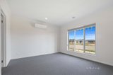 https://images.listonce.com.au/custom/160x/listings/89-presentation-boulevard-winter-valley-vic-3358/751/01628751_img_07.jpg?kjBtlmCx0hk