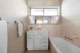 https://images.listonce.com.au/custom/160x/listings/89-warralong-avenue-greensborough-vic-3088/974/01531974_img_08.jpg?URLkI4q58Uo