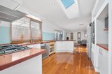 https://images.listonce.com.au/custom/160x/listings/89-yarra-street-williamstown-vic-3016/054/01539054_img_02.jpg?831W1zm8zrQ