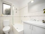 https://images.listonce.com.au/custom/160x/listings/891-ormond-road-elwood-vic-3184/399/01794399_img_06.jpg?Lrn9g-tGulI
