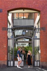 https://images.listonce.com.au/custom/160x/listings/893-oxford-street-collingwood-vic-3066/659/00768659_img_22.jpg?pi9ki73WYAU
