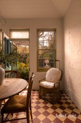 https://images.listonce.com.au/custom/160x/listings/896-898-swanston-street-carlton-vic-3053/433/01950433_img_04.jpg?-lt9MyvH1HM