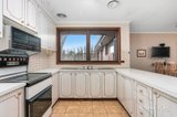 https://images.listonce.com.au/custom/160x/listings/896-waverley-road-wheelers-hill-vic-3150/614/01936614_img_06.jpg?WX1JhkERc1I