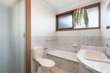 https://images.listonce.com.au/custom/160x/listings/896-waverley-road-wheelers-hill-vic-3150/614/01936614_img_08.jpg?vb0iF1a7-Bk