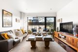 https://images.listonce.com.au/custom/160x/listings/898-barkly-street-st-kilda-vic-3182/743/01589743_img_02.jpg?GJYNOj73m7o