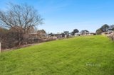 https://images.listonce.com.au/custom/160x/listings/8a-albert-lane-daylesford-vic-3460/860/01557860_img_04.jpg?n-v9MydQf0U