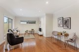 https://images.listonce.com.au/custom/160x/listings/8a-barclay-avenue-croydon-vic-3136/553/00570553_img_02.jpg?h4aXbSaaA0E