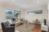 https://images.listonce.com.au/custom/160x/listings/8a-barclay-avenue-croydon-vic-3136/553/00570553_img_03.jpg?4O3nVvBiU5s