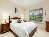 https://images.listonce.com.au/custom/160x/listings/8a-calrossie-avenue-montmorency-vic-3094/433/01603433_img_05.jpg?_N9GVhmuw1o