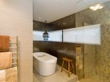 https://images.listonce.com.au/custom/160x/listings/8a-fernery-grove-newtown-vic-3220/350/01699350_img_08.jpg?JLrzE0sCzJY