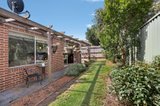 https://images.listonce.com.au/custom/160x/listings/8a-geoffrey-drive-kilsyth-vic-3137/035/01622035_img_12.jpg?8KbDqdLO3ck