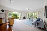 https://images.listonce.com.au/custom/160x/listings/8a-handscombe-court-croydon-hills-vic-3136/643/01214643_img_09.jpg?t99EJ4x6QsE