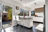 https://images.listonce.com.au/custom/160x/listings/8a-lillian-street-pascoe-vale-vic-3044/914/01560914_img_08.jpg?bONYAGnO3Iw