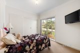 https://images.listonce.com.au/custom/160x/listings/8a-pembroke-road-mooroolbark-vic-3138/476/01487476_img_07.jpg?4ZSw-Yd-bVQ