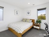 https://images.listonce.com.au/custom/160x/listings/8a-stanley-street-williamstown-vic-3016/761/01203761_img_10.jpg?mjDxoX0fDcw