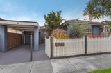 https://images.listonce.com.au/custom/160x/listings/8a-york-street-bentleigh-east-vic-3165/107/00924107_img_01.jpg?07H1N-X7bxM