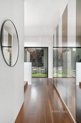 https://images.listonce.com.au/custom/160x/listings/8b-yorkshire-st-richmond-vic-3121/501/01648501_img_11.jpg?g5IemakXEII