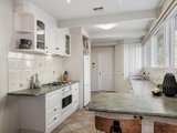 https://images.listonce.com.au/custom/160x/listings/9-11-kerry-road-warranwood-vic-3134/264/00621264_img_02.jpg?5DVY0pfprt4