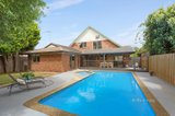 https://images.listonce.com.au/custom/160x/listings/9-aldrin-drive-mount-waverley-vic-3149/062/01018062_img_09.jpg?yV_GFpOeKVY