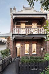 https://images.listonce.com.au/custom/160x/listings/9-alexander-street-collingwood-vic-3066/871/01680871_img_01.jpg?pvtffkgMGc8