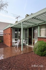 https://images.listonce.com.au/custom/160x/listings/9-alfred-place-williamstown-vic-3016/886/01956886_img_09.jpg?-xcEGVT3VNI