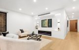 https://images.listonce.com.au/custom/160x/listings/9-allara-court-donvale-vic-3111/116/01947116_img_01.jpg?p-bJNm7HPN4