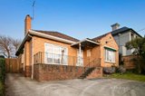 https://images.listonce.com.au/custom/160x/listings/9-almond-street-balwyn-north-vic-3104/564/01560564_img_11.jpg?qBV_G9jYGsc